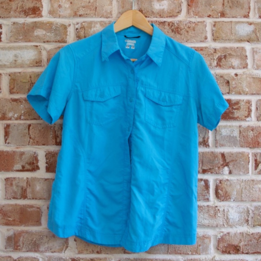 Columbia women's PFG short sleeve blue button up sport shirt, size S